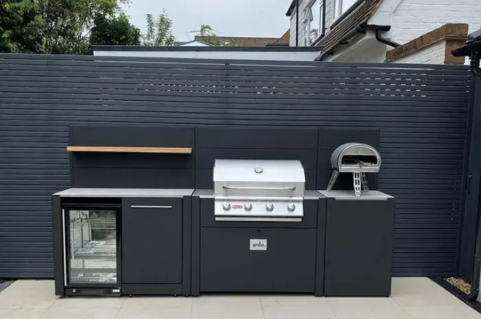 Black Decking