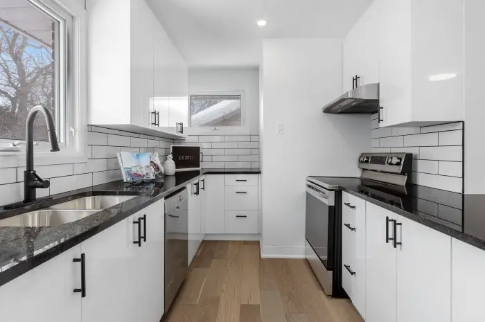 Contemporary Backsplash