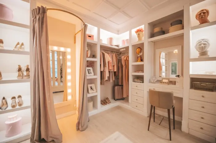 Darling Dressing Room