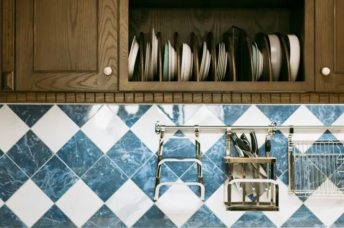 Tile the Range Hood