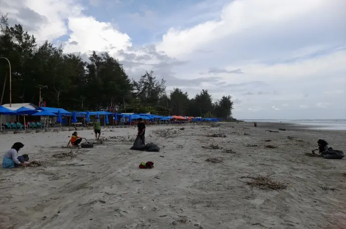 Berkas Beach Park, a Combination of Beautiful Beaches & Green Parks in Bengkulu