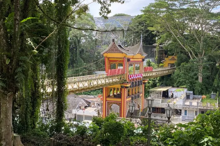 Limpapeh Bridge, a Bridge that Combines Indigenous Cultural Elements of Bukittinggi