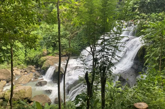 Location & Access to Lacolla Waterfall