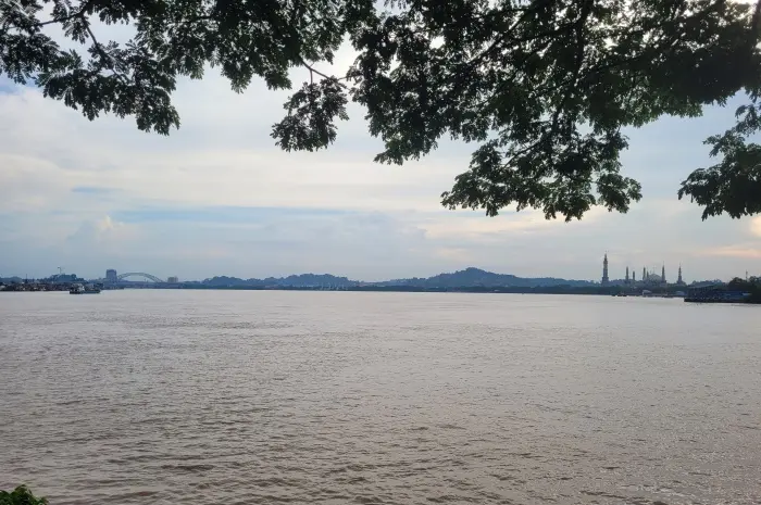 Location & Access to Teluk Lerong Garden