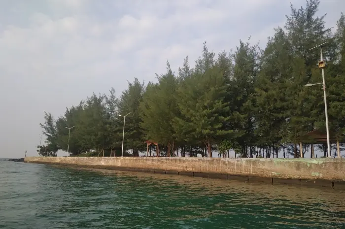Pari Island