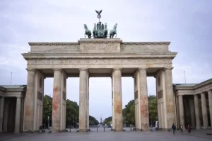 Brandenburg Gate, Exploring the History and Beauty of Berlin's Peace Icon