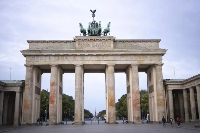 Brandenburg Gate, Exploring the History and Beauty of Berlin's Peace Icon