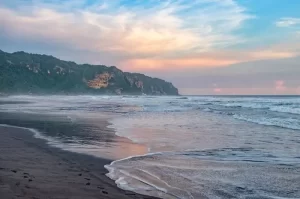 Parangtritis Beach, Feel the Sensation of the Amazing Natural Charm in the South Sea of Yogyakarta
